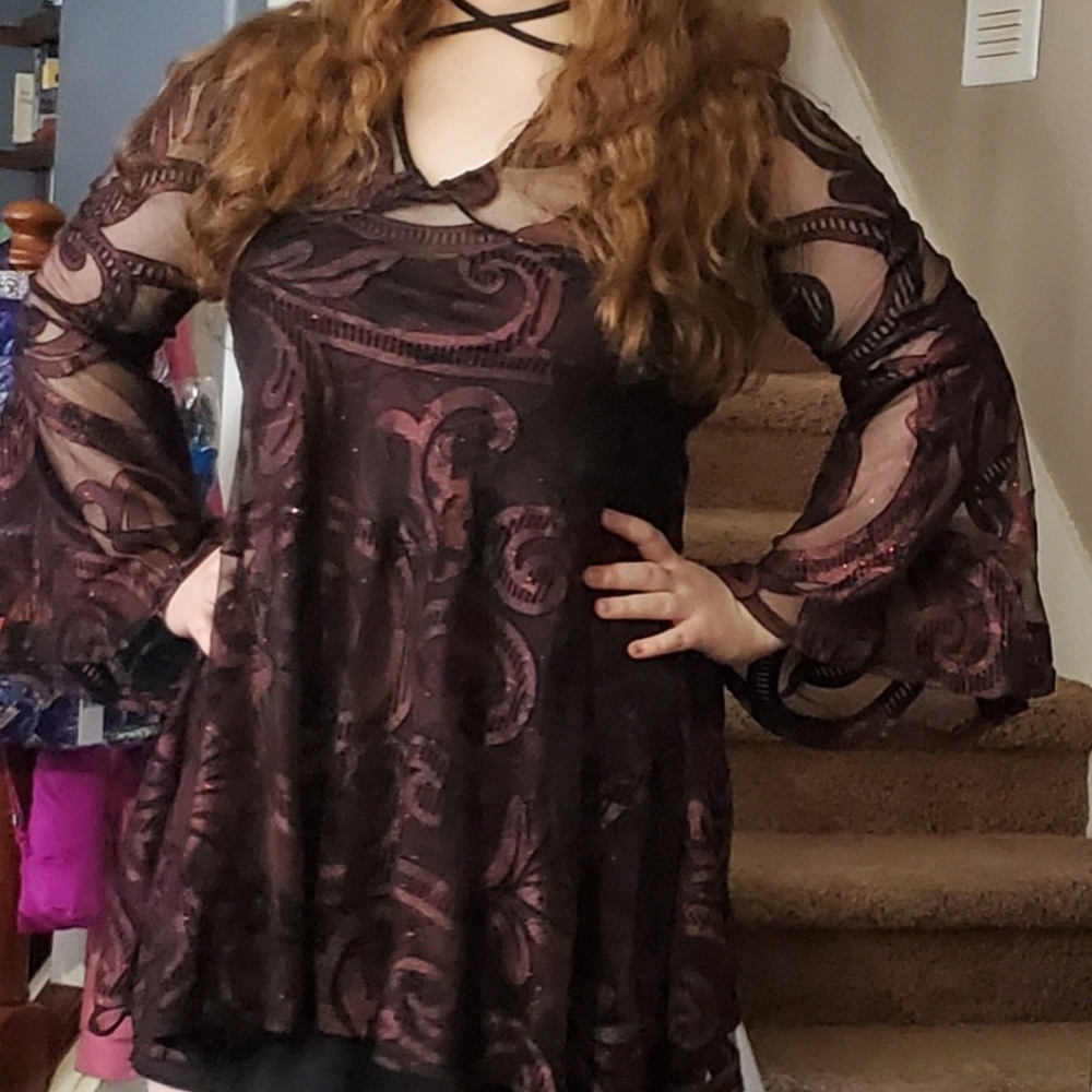 Black and wine mini dress (t9) - Picture 3 of 3